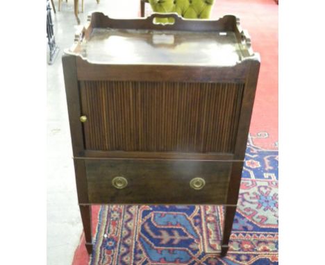 A GEORGE IV MAHOGANY TRAY TOP COMMODE WITH TAMBOUR SHUTTER, ALTERED