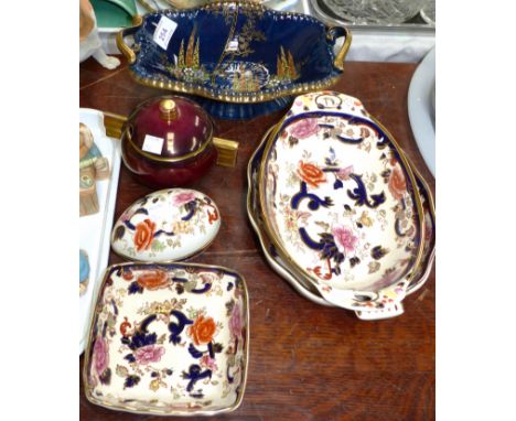 A Carltonware Rouge Royale dish and 4 Masons Mandalay Ironstone items; a 1930's Crown Devon blue lustre dish 255