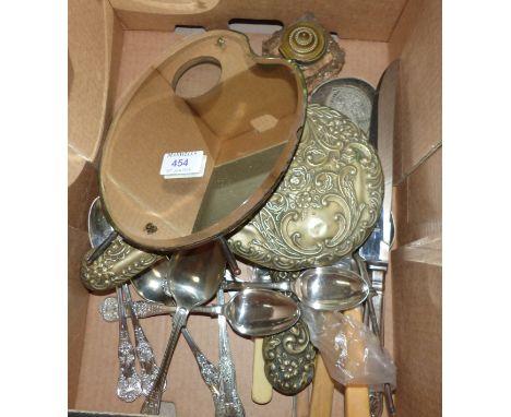 An easel photo frame mirror in the shape of an artist's palette; 2 hand mirrors; EPNS items