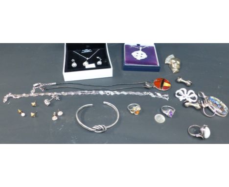 A selection of white metal and silver jewellery, including a cultured pearl pendant necklace; silver Celtic cross pendant; 3 