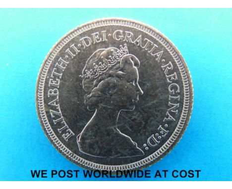 A 1976 second portrait gold full sovereign 
