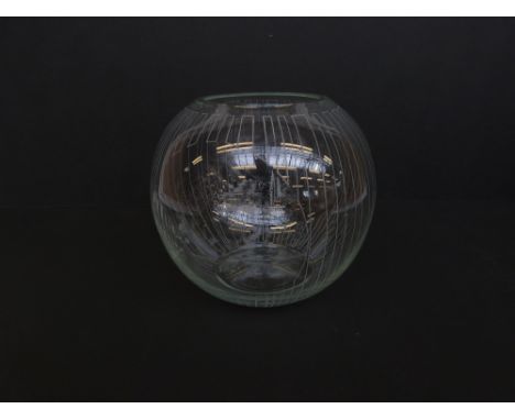 Globe shaped glass vase engraved with scenes of buildings, signed to one side 'Roger Rigby 87' 17cm in diameter. 