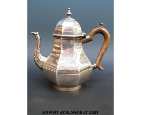 A Victorian hallmarked silver teapot of Georgian octagonal form, with inscription "Captain C A Payne from Mark W Parish, A So
