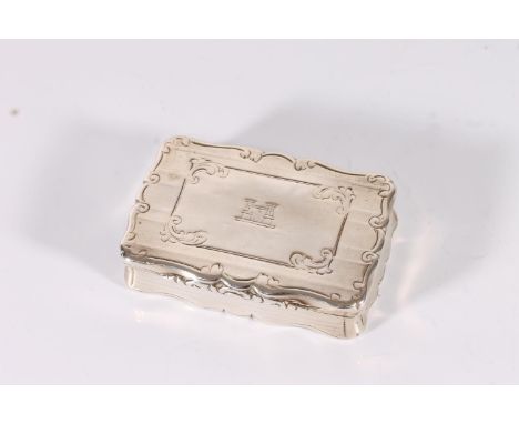 Victorian antique silver snuff box of rectangular shape with serpentine scroll border rim, incised acanthus leaf designs and 