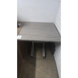 table avec roux 30x30