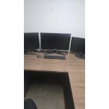 LOT: (4) ecran ordinateur+clavier