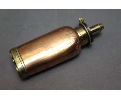 *  G &amp; J.W. Hawksley Sheffield, a three way pistol powder flask, 13 cm.