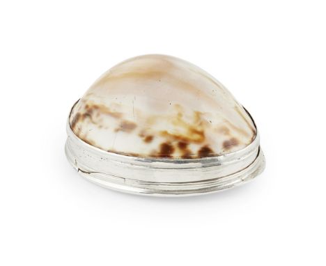 A GEORGE II / III COWRIE SHELL SNUFF BOX  UNMARKED   the polished shell with flush hinged cover, finely engraved borders and 