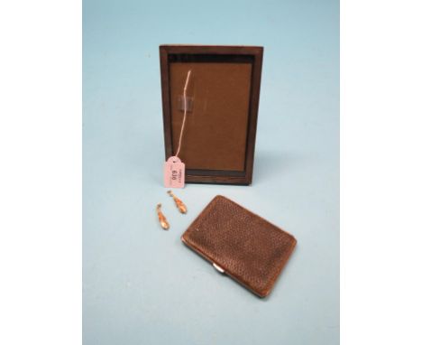 An engine-turned silver photograph frame, silver-mounted leather wallet and a pair of 9ct. gold ear-drops, 5.8 grams 