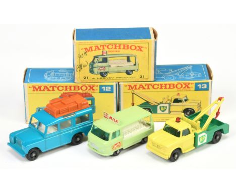 Matchbox Regular Wheels group (1) 12c Land Rover Safari - mid-blue body with burnt sienna luggage, base with tow guide and wi