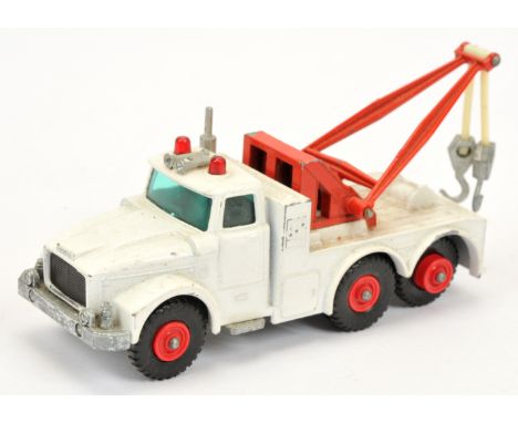Matchbox King Size K2 Scammell Contractor Esso Heavy Wreck Truck - white body with red jibs, rare red roof lights, turquoise 