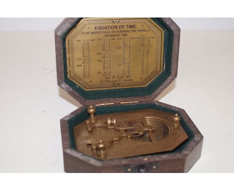 Brass Sundial Compass (Boxed)