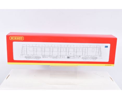 A BOXED OO GAUGE HORNBY MODEL RAILWAYS, Class 121 Single Car DMU Bubble Car, no. 55020 in Chocolate &amp; Cream, Marlow/Maide