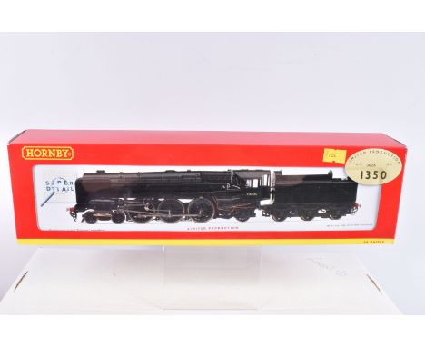 A BOXED OO GAUGE HORNBY MODEL RAILWAYS LIMITED PRODUCTION LOCOMOTIVE, Class 7P 4-6-2, no. 70000 'Britannia' in original unlin