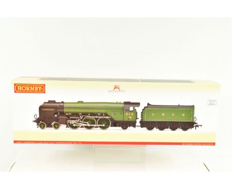 A BOXED OO GAUGE HORNBY MODEL RAILWAYS LOCOMOTIVE, Class A2, no. 514 'Chamossaire' in LNER Apple Green, item no. R3833, appea