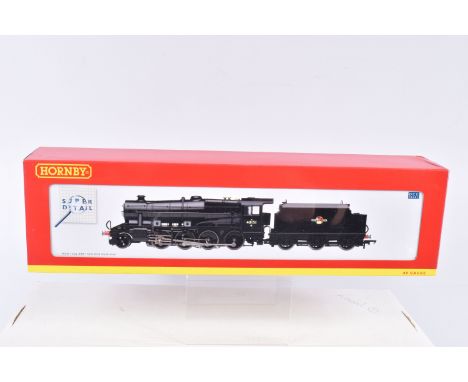 A BOXED OO GAUGE HORNBY MODEL RAILWAYS LOCOMOTIVE, Class 8F 2-8-0, no. 48151 in BR Black with Late Crest as preserved, item n