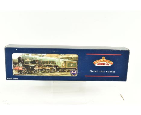 A BOXED OO GAUGE BACHMANN BRANCHLINE MODEL RAILWAYS LOCOMOTIVE, Class A1 4-6-2. no. 60161 'North British' and tender in BR Ex