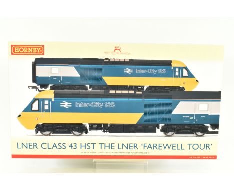 A BOXED OO GAUGE HORNBY MODEL RAILWAYS TWIN PACK, Class 43 HST Power Cars, no.s W43006 and E43112 in BR Heritage Blue and Gre