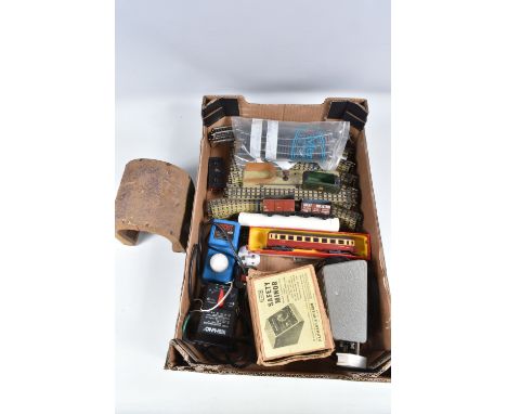 A QUANTITY OF ASSORTED OO GAUGE MODEL RAILWAY ITEMS, to include Hornby Dublo three rail track, Mainline and Lima track, small