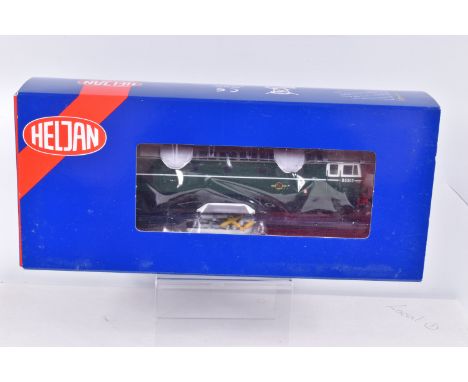 A BOXED OO GAUGE HELJAN MODEL RAILWAY DIESEL LOCOMOTIVE Class 26, no. D3502 in BR Green with small yellow ends, item no. 2664
