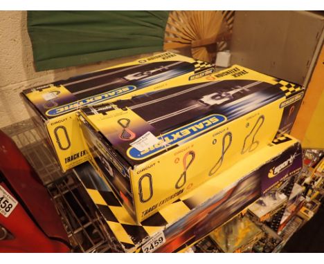 Scalextric speed extreme racing set and two boxes track extentions 