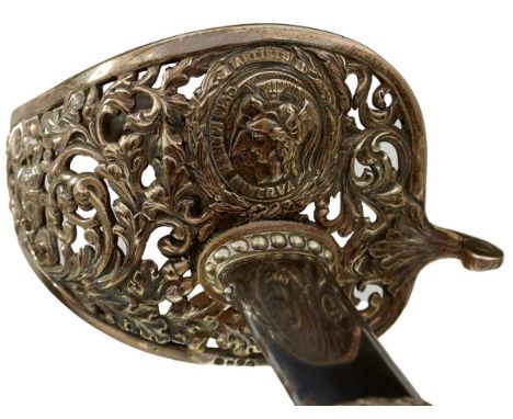 81cm fullered blade by Pillin, etched with scrolling foliage, crowned 38MR, strung bugle horn, ARTISTS surmounting the regime