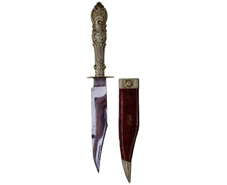 16cm blade etched American Hunting Knife over a large American eagle and retaining most of its original bright polish, cutler