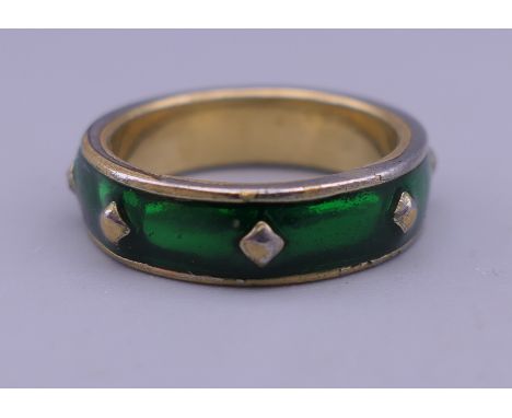 A Monet enamel ring. Ring size M/N.