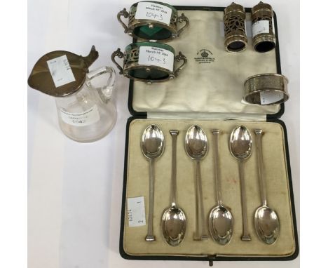 A collection of silver including a set of six coffee spoons, Mappin & Webb, Sheffield, 1932 in fitted case together with a br