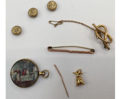 Three yellow metal collar/dress studs in original box brooch, charm, lever bar brooch and locket surround 