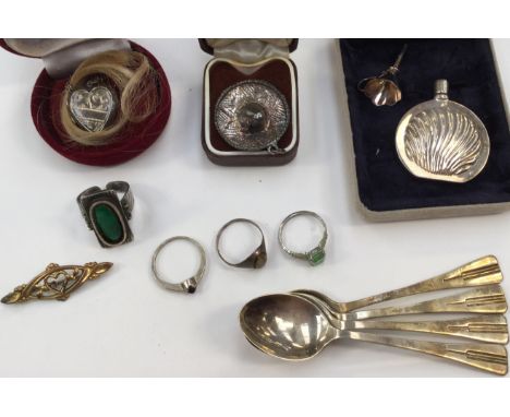 A 9ct gold sweetheart brooch a/f, four various silver rings, locket, white brooch together with perfume flask and funnel (ste