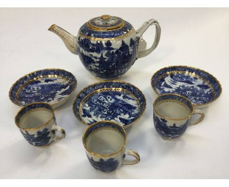 An early 19th century blue and white part tea set s/d (8)