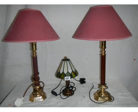 A pair of table lamps (62 cm tall ). and a Tiffany style table lamp