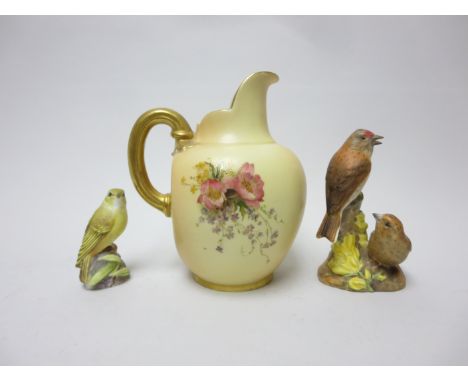 A Royal Worcester flat back Jug floral painted on an ivory ground, 6in, No 1094 and Royal Worcester Bird Models; a pair of Li