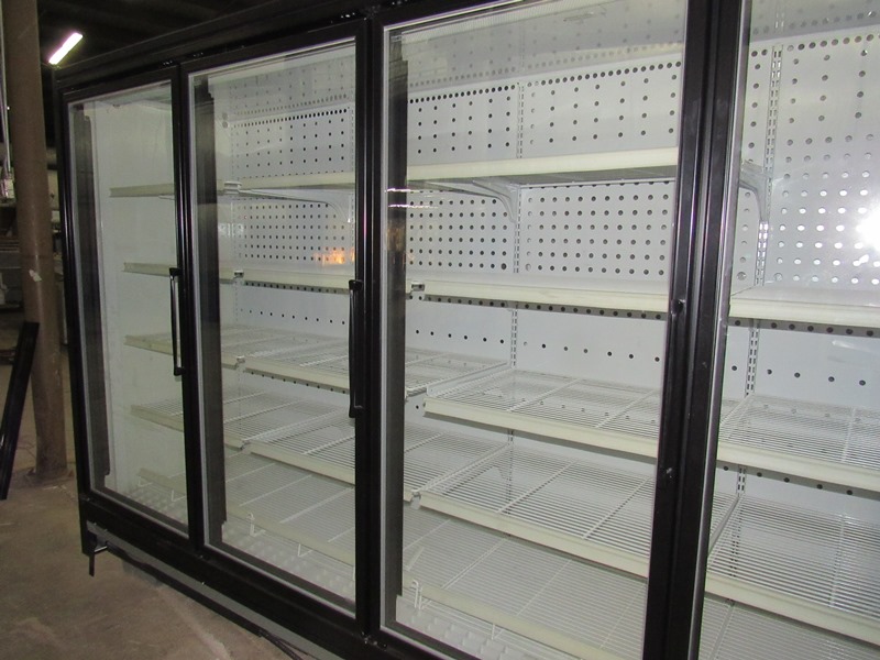 Zero Zone Mdl. 5RVZC30 5Door Reach In Lighted Freezer, 63" doors, 139