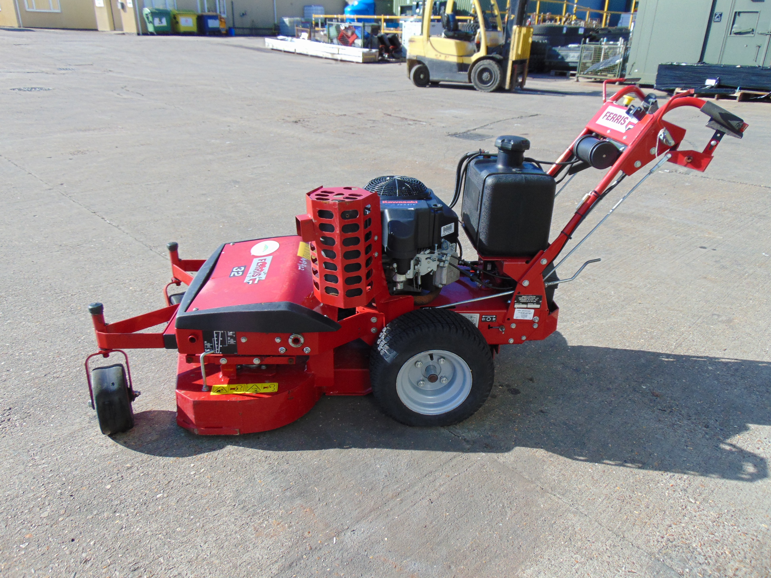 You Are Bidding On A Ferris 32'' Walk Behind Commercial Mower C/w ...