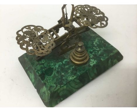 Victorian malachite postal scales, with stacking weights, 17cm wideCondition report: Some chips and repair to corners and bot