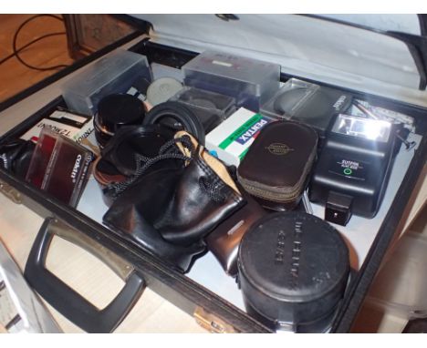 Case of mixed camera equipment including lenses