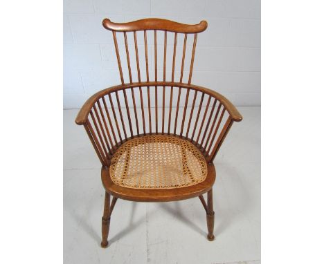 19th Century Elm childrens comb back Windsor Chair