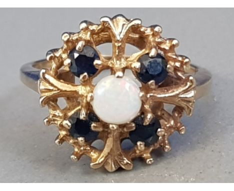 YELLOW GOLD SAPPHIRE AND OPAL CLUSTER RING, 3.1G SIZE J