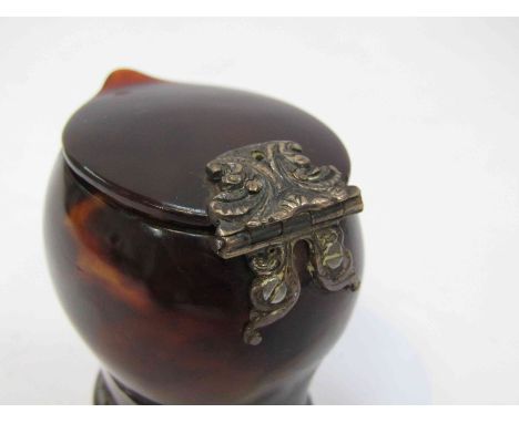 A Georgian trinket container of toilet form
