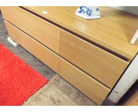 3'9 dwarf light oak chest of four drawers 