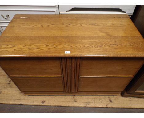 3' good quality light oak blanket chest 
