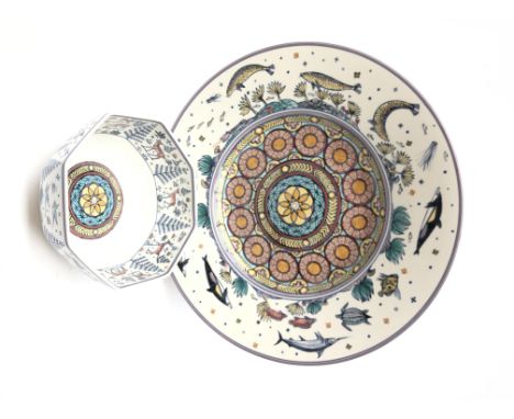 Spode limited edition 'Natural World charger, designed by Russell Coates no. 147/750, D38cm and matching octagonal bowl (2) C