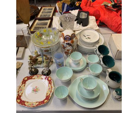 A COLLECTION OF CERAMICS TO INCLUDE PART TEA SET, FIGURES, PLATES, DENBY CUPS ETC 