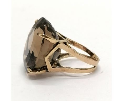 9ct marked gold large high set smoky quartz stone set ring - size J &amp; 14.4g total weight ~ stone is approx 25mm x 21mm 