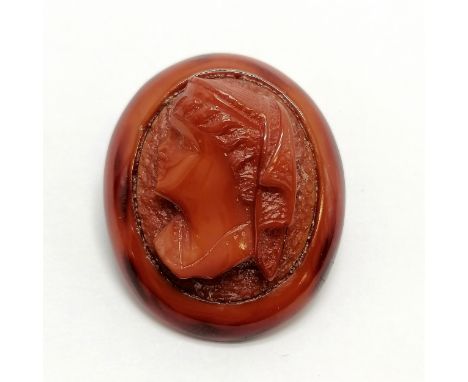 Amber coloured portrait brooch - 3.5cm drop ~ has small chip to chin 