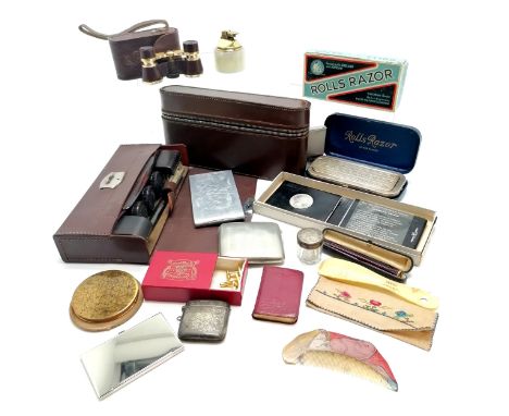 Qty of oddments inc 2 x boxed Rolls razors, Japanese vintage comb (11cm), 2 vintage leather cased toilet sets, cased long che