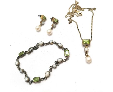 Sterling silver bracelet set with peridot, opal &amp; pearl t/w matching silver gilt pendant on 40cm chain &amp; pair of earr