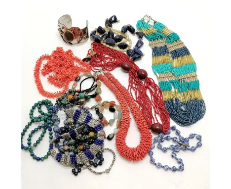 Qty of mostly ethnic costume jewellery inc sodalite (?), hardstone beads, cuff bangle etc - SOLD ON BEHALF OF THE NEW BREAST 